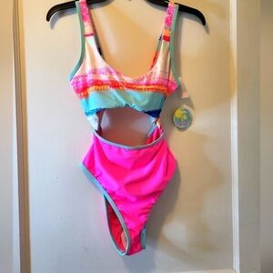 NWT Island soul Small 1 pc swim multi color